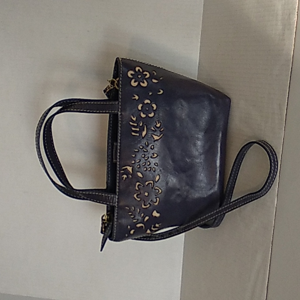 Romag blue leather cross-body purse
